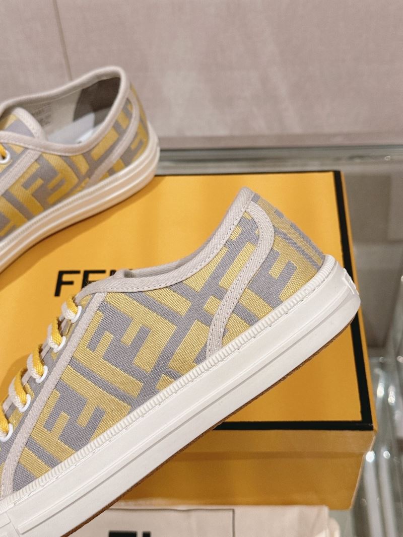 Fendi Low Shoes